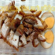 หมูแดงขอนแก่น ตลาดโต้รุ่งร่วมจิตร