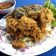 ข้าวต้มแม่อนงค์ (เจ้าเก่าริมเขื่อน)