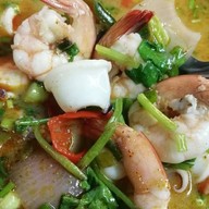 ลุงดุ่ยแซ่บอีหลี