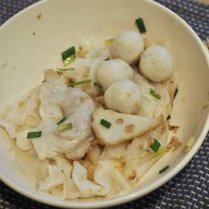 ลิ้มเหล่าซา Mahanakorn Thai Taste Hub