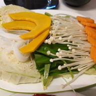 เมนูของร้าน สุรินทร์วากิว ริมคลอง