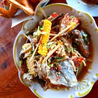 ส้มตำเจ๊ลักษณ์