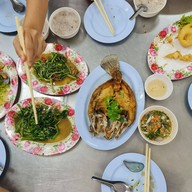 ข้าวต้ม ลอยฟ้า ซีฟู้ด ซอยร่มเกล้า44