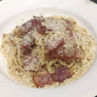 GUSTO ITALIANO u-thong