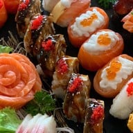 ยูทากะ ซูชิ Yutaka sushi &Japanese food