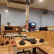 บรรยากาศ หมูจุ่มชีส อุบลราชธานี