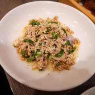 Ribs&Wings ท่ามหาราช