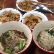 ก๋วยเตี๋ยวเรือแม่พเยาว์ ประดิพัทธิ18