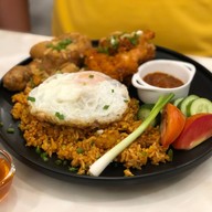 ร้านมีณัช กินข้าว