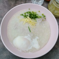 เมนูของร้าน โจ๊กหมูดึ๋ง