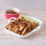 หมูทอดสำเพ็ง ถนนแจ้งวัฒนะ