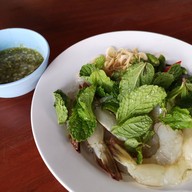 เมนูของร้าน จ่าต๋อยอาหารป่า