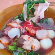 เย็นตาโฟเกาะเสือ