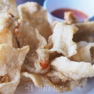เมนูของร้าน ร้านอาหารเจ้ไพรริมเขื่อนท่าฉลอม