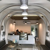 Puffy Cafe & Roasters