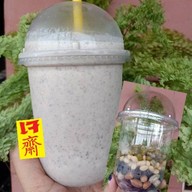 Plum Smoothie By Pat. พนาสนธิ์บ่อแร่