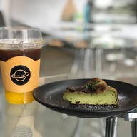 Puffy Cafe & Roasters