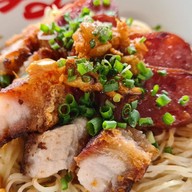 เมนูของร้าน ยูต้มเลือดหมู ในเมือง