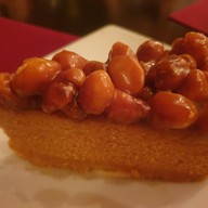 เมนูของร้าน Neil's Tavern Restaurant ร่วมฤดี