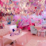 Unicorn Café สาทร