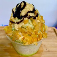 Bingsu Boat บิงซูลงเรือ ตลาดน้ำเรือบิน