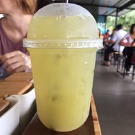 ก๋วยเตี๋ยวเรือบัวนา