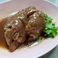 เมนูของร้าน ขาหมูเจริญแสงสีลม สีลม
