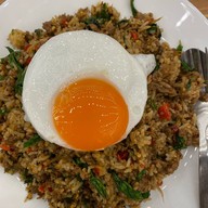 เมนูของร้าน ต้นกะเพรา แก่งคอย