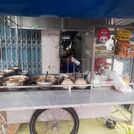 ก๋วยเตี๋ยวไก่ป้านิด สาขา2