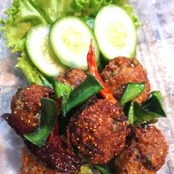 เมนู แซ่บถาวร(ข้าวยำไก่แซ่บ)