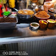 ก๋วยเตี๋ยวหมูตุ๋น