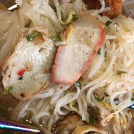 รำไพ บะหมี่เกี๊ยว ปู หมูแดง