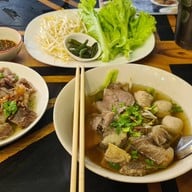 เมนูของร้าน ก๋วยเตี๋ยวเนื้อตุ๋นเจริญพาณิช สาขา 3
