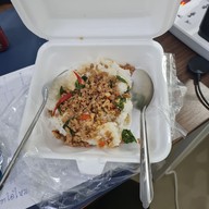 ครัวเส้นแกงร้อน ก๋วยเตี๋ยวต้มยำ&อาหารตามสั่ง  อ่อนนุช 34