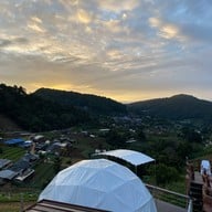 ม่อนอิงดาวรีสอร์ท