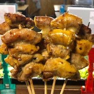 ไส้ย่างยัดไข่ไส้ย่างL.a ไส้ย่างยัดไข่ในนามไส้ย่างแอลเอเจ้าแรกตลาดนัดรถไฟรัชดา