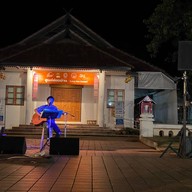 ถนนคนเดินหน้าวัดภูมินทร์