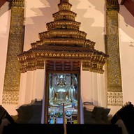 ถนนคนเดินหน้าวัดภูมินทร์