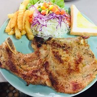 เมนูของร้าน สเต็กสามเกลอ