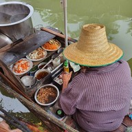 บรรยากาศ ป้าเหรียญก๋วยเตี๋ยวหมู
