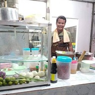 ร้านลาบสุรินทร์ บ้านหม้อ