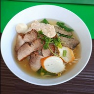 ก๋วยเตี๋ยวหมูเจ้เป้า