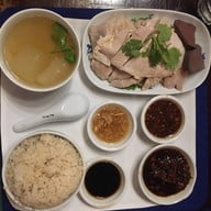 เมนูของร้าน เรือนต้น โรงแรมมณเฑียร