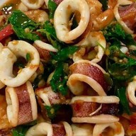 กระเพราพริกแห้ง รสแซ่บ1 ซอยหทัยราษฎร์11