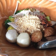 ก๋วยเตี๋ยวหมูโกเหม่ง (เจ้าเก่า) ตลาดหนองจอก