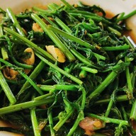 เมนูของร้าน ครัวแปดริ้ว