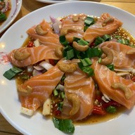 เมนูของร้าน โคตรยำ สยาม