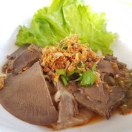 ก๋วยเตี๋ยวลิ้นวัว กม.2