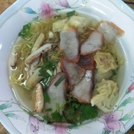 เมนูของร้าน ต๊ะ บะหมี่เกี๊ยว  สำโรงใต้