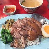 เมนูของร้าน ร้านอาชีพก๋ง